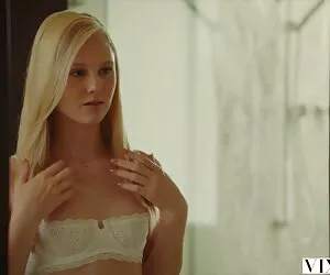 Osiemnaście filmy porno online za darmo szorstkich