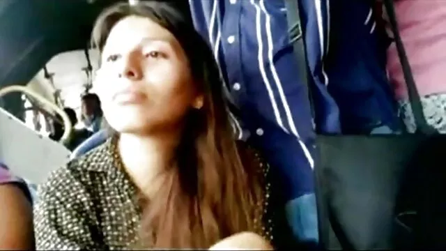 Ładna darmowe filmy porno do obejrzenia Kurowa ssie mu gardło, tańcząc swoim tyłkiem
