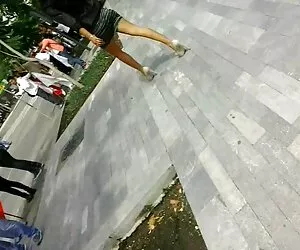 Budzi się i darmowe filmy erotyczne do pobrania na telefon natychmiast idzie do ust na duży dysk Loda